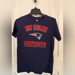 New England Patriots NFL Youth T- shirt
EUC